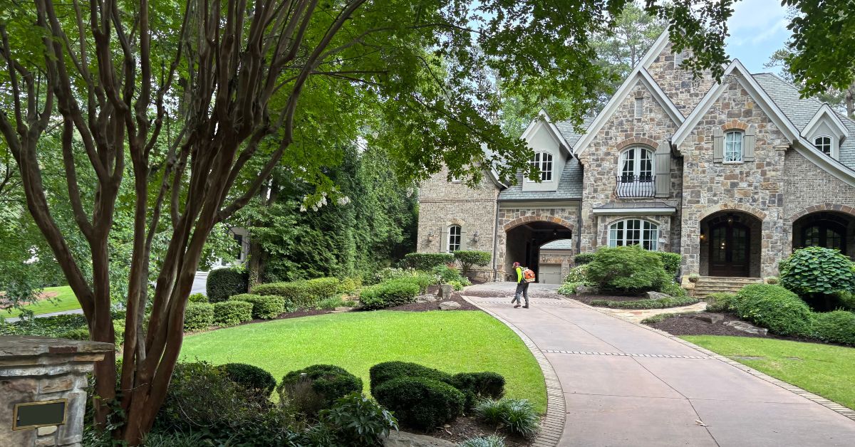 Lawn Care in Kennesaw: Top Tips for Choosing a Company