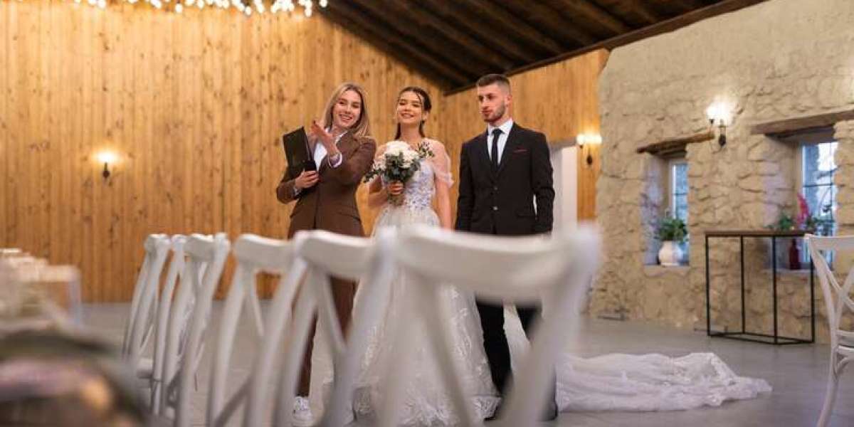 MY THOUGHTS ON WHY YOU SHOULD INCLUDE A WEDDING PHOTO BOOTH AT YOUR EVENT