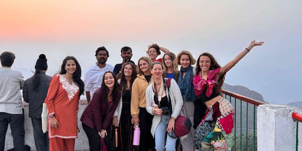 200 Hour Yoga Teacher Training in Rishikesh