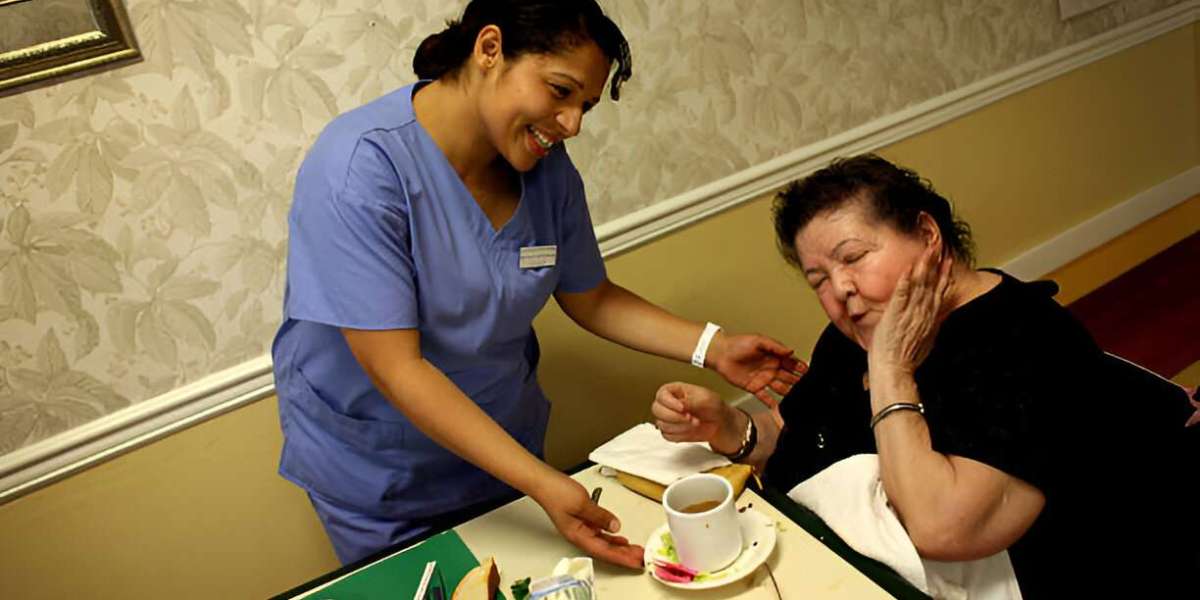 ACCREDITED CNA CLASSES & TRAINING PROGRAMS IN CALIFORNIA | SOCAL NURSING ACADEMY