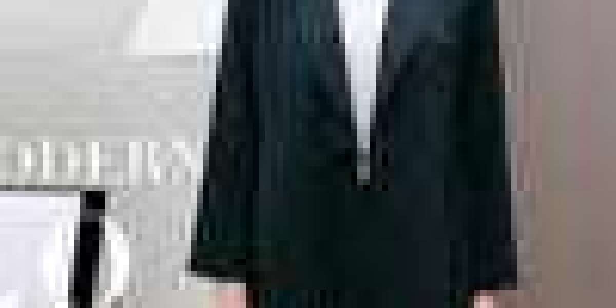 Western Dresses Pakistan – The Modern Fashion Statement by Ezgela Clothing