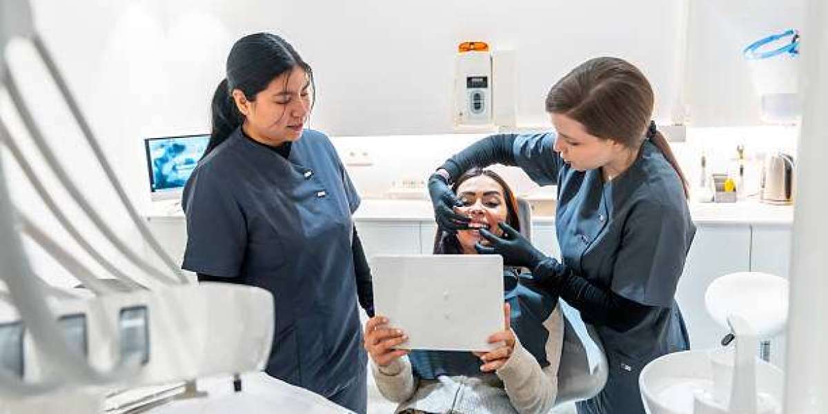 Expert Teeth Whitening Dentist & Family Cosmetic Dentistry