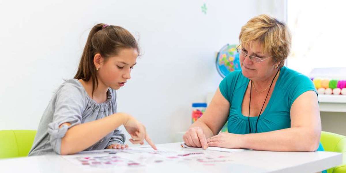 Measuring Outcomes in Behavioural Health: What Psychotherapists in Toronto Do Differently