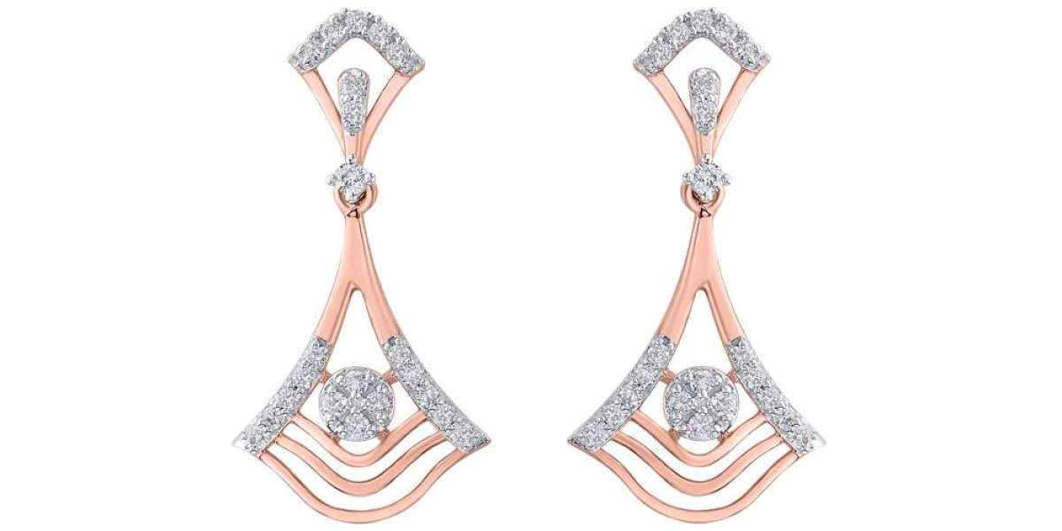 Minimalist vs. Statement: Finding Your Perfect Gold Earrings