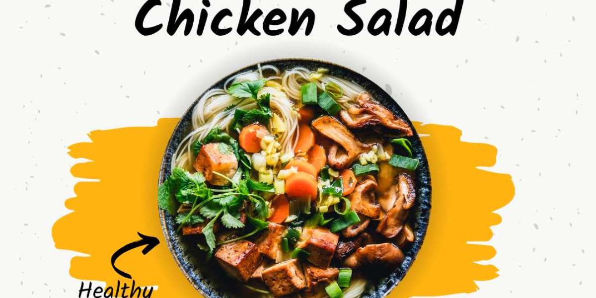 What type of dressing is served with Applebee’s Oriental Chicken Salad?
