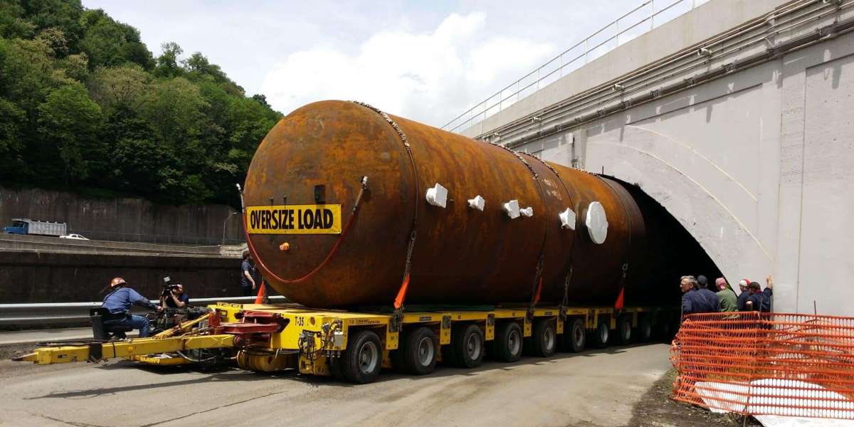 How Are Routes Planned for Heavy Hauling Trucking Loads