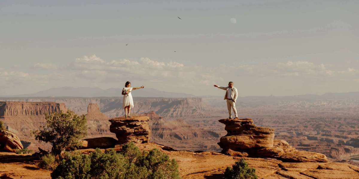 Southern Utah Elopement Photography Packages Explained