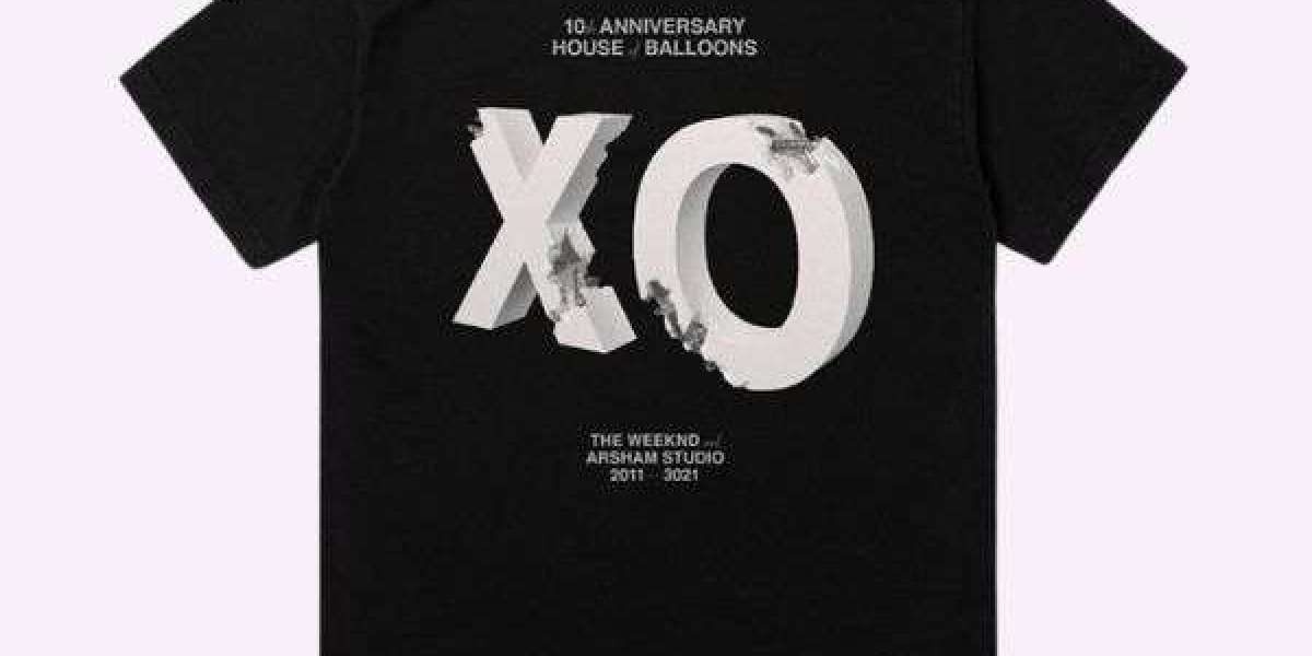Weeknd merch hoodies fans are wearing today