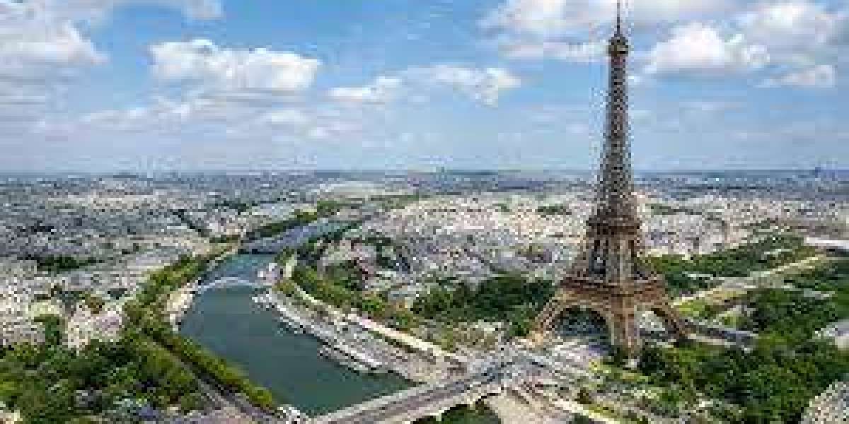  Stockholm to Paris Air Ticket Price Trends: Savvy Booking with BookFlight
