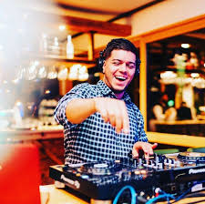 Wedding DJ Munich – Ihr Profi für DJ-Service &...