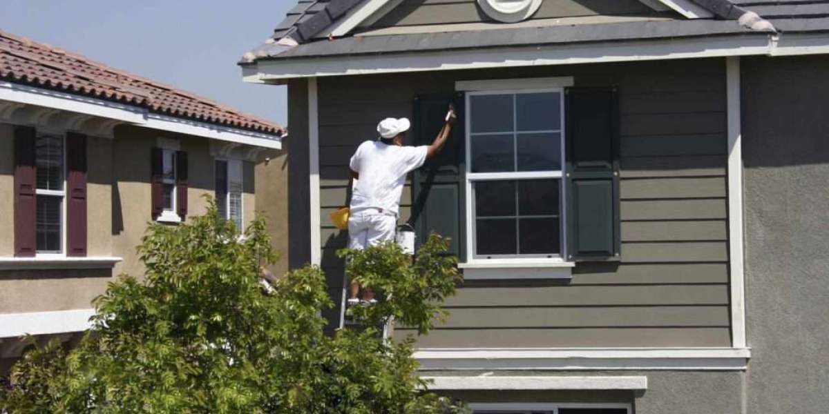 Why Aurora Homeowners Are Switching to Energy-Efficient Siding