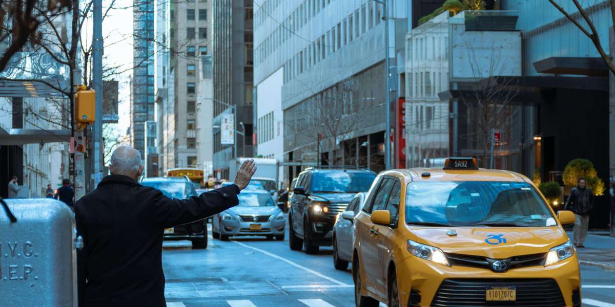 Want a Stress-Free Ride from Melbourne CBD to the Airport?