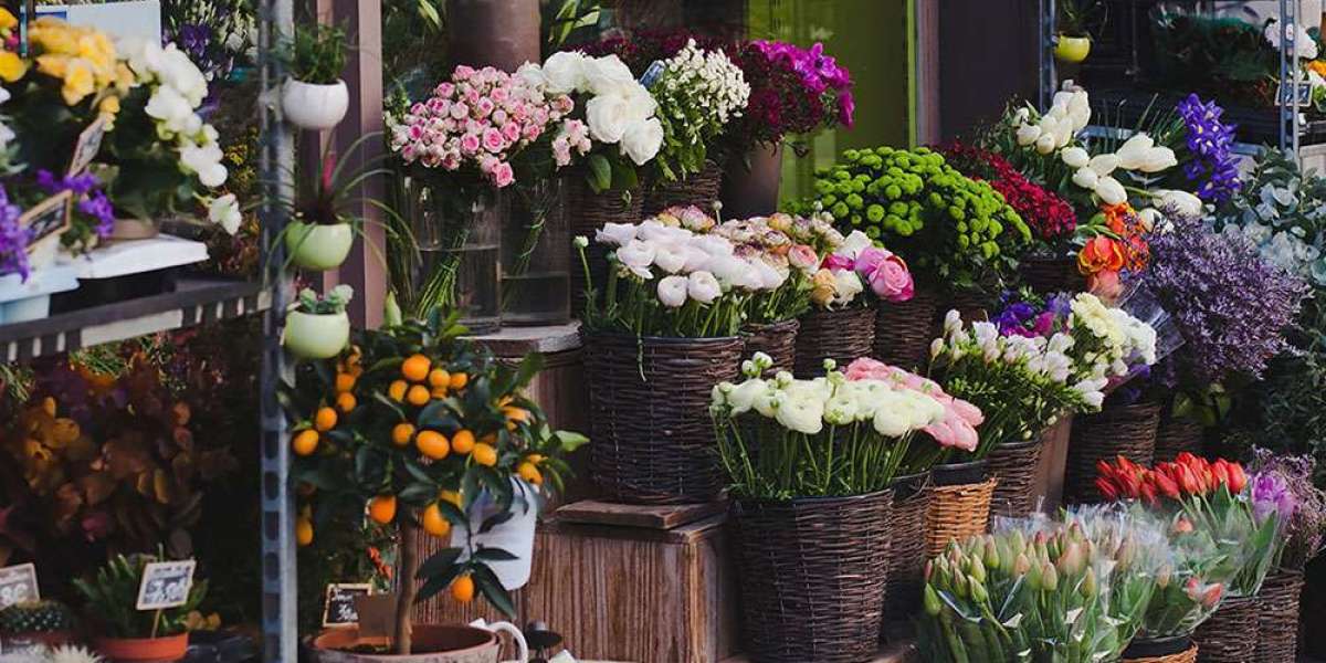 FlowersMart is One of the Best Flower Bouquet Near Me for High Quality Luxury Bouquets