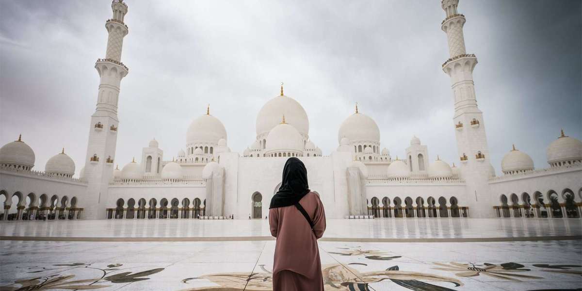 Discover the Ultimate Cultural Experience with Abu Dhabi Tour by Rah Tours