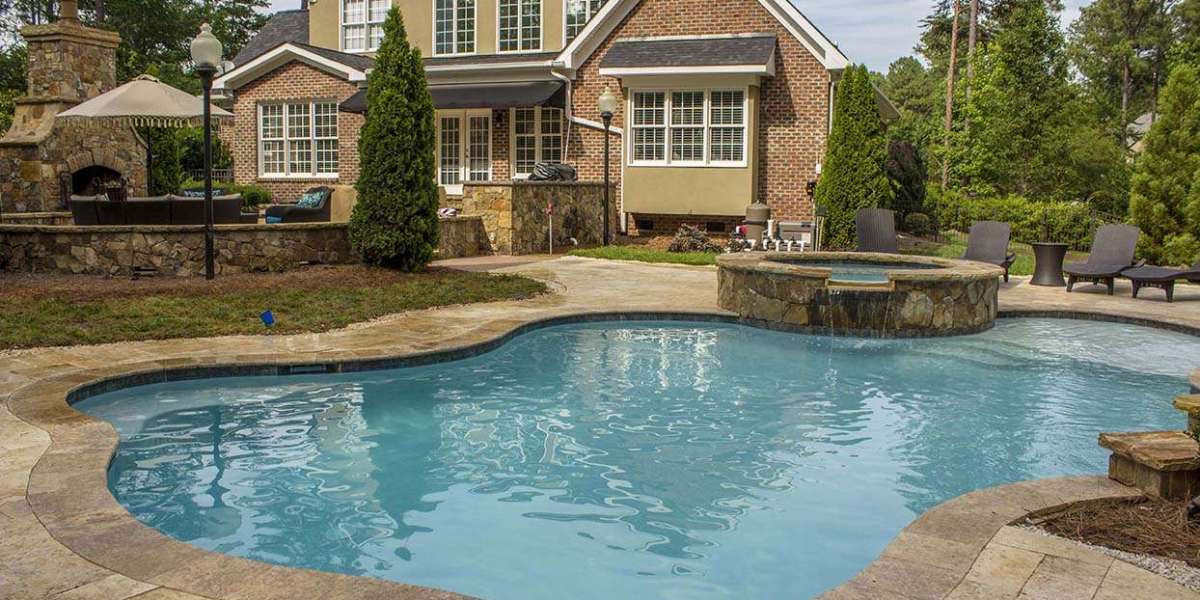 Gunite vs Concrete: Which Pool Material is Right for You?