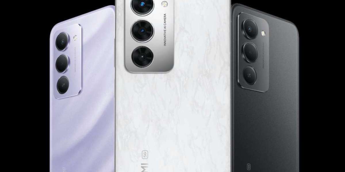 Comparing Redmi 15 5G vs Competition: Display, Battery, and Camera Wins