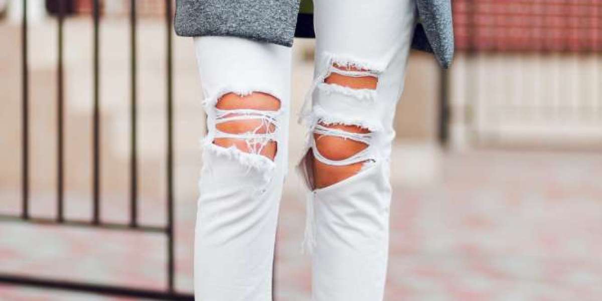 Capris Pants for Women | Comfortable, Durable & Workout-Ready