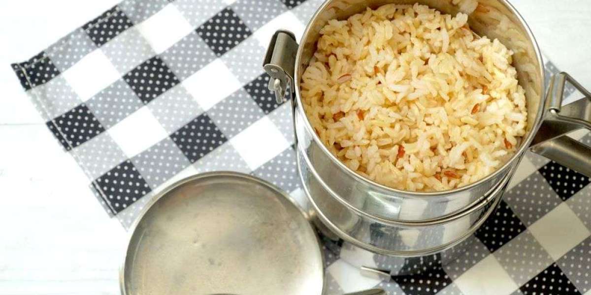 How to Start a Tiffin Service from Home in the UK?
