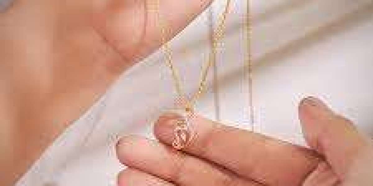 Buy Affordable Pendants That Redefine Elegance