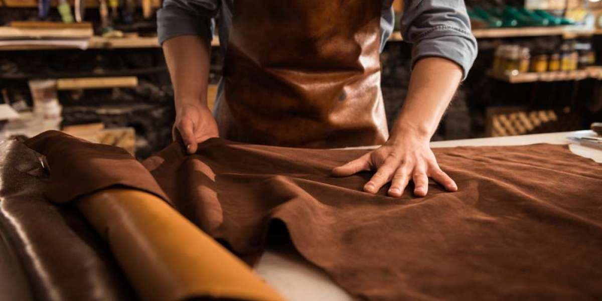 2025 Trends in Handcrafted Leather Goods You Need to Know