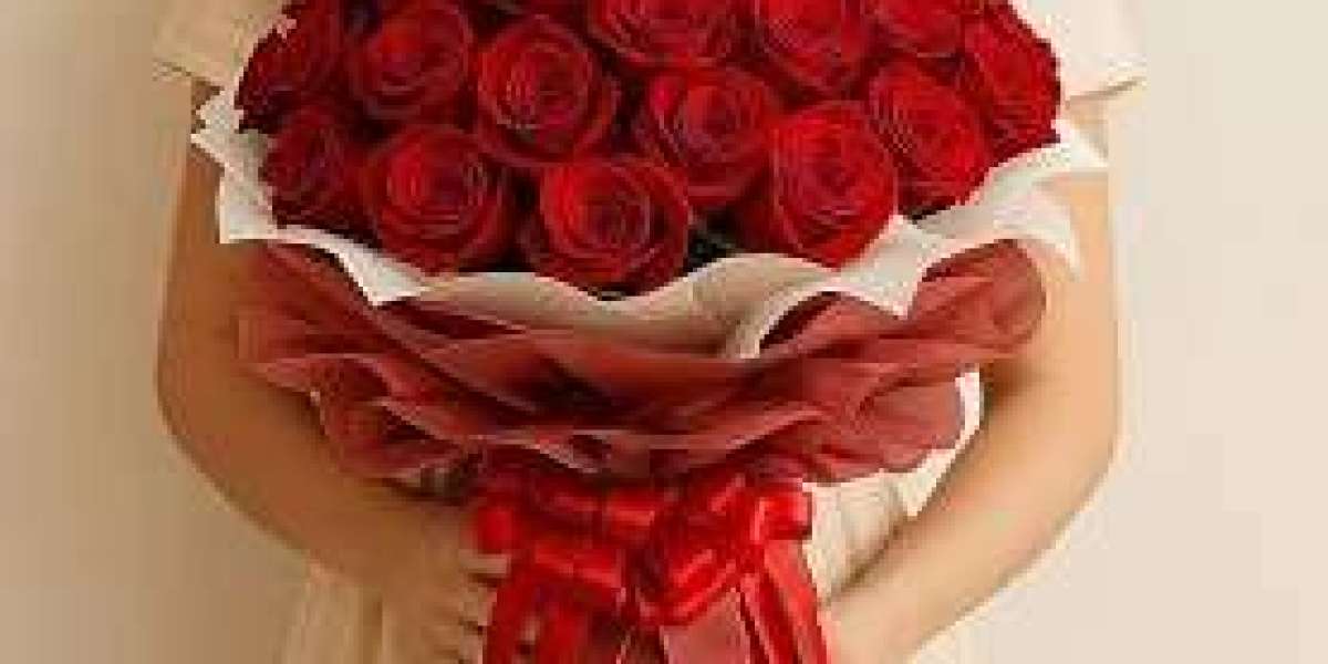 Experience the range of Fresh & Fragrant Flowers by team at FlowersMart