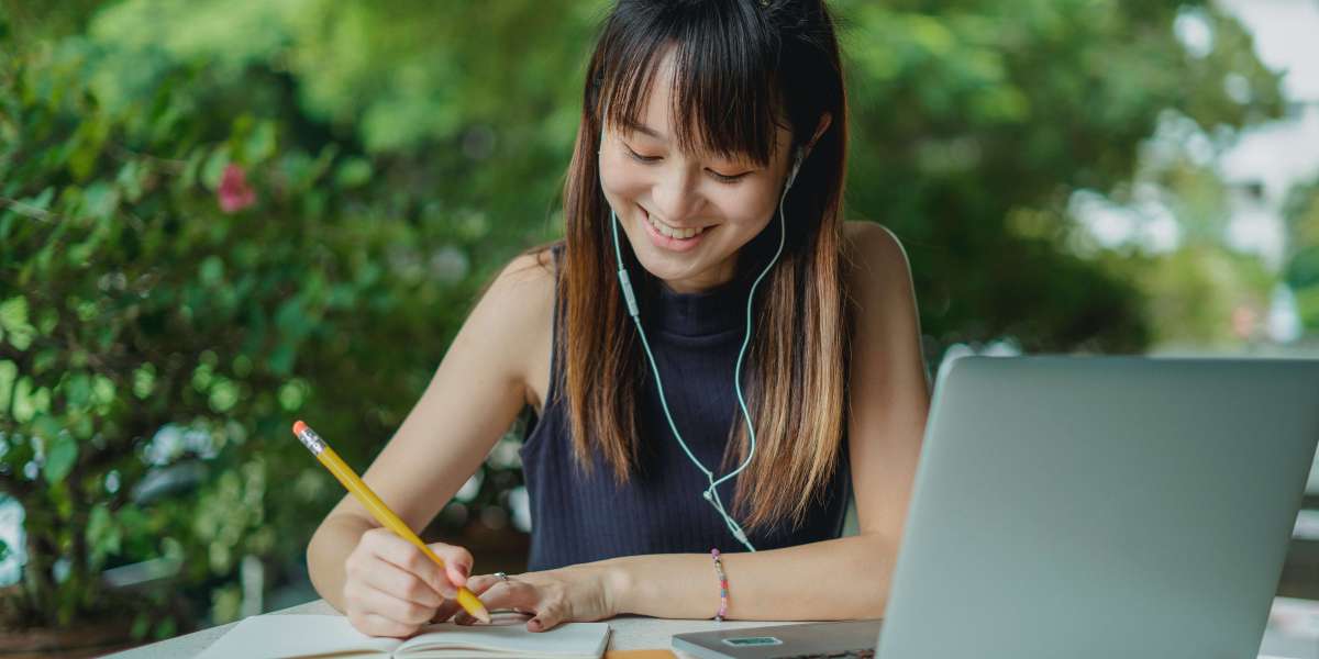 Top-Rated Coursework Help Services for University Students in 2025