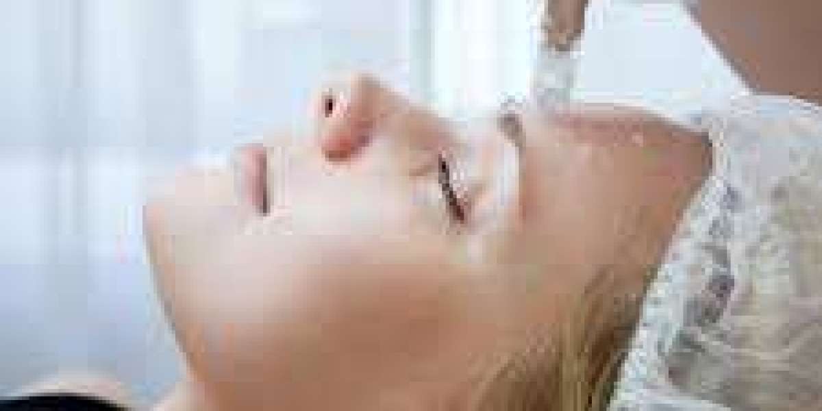 The Benefits of Using a Professional Microneedling Pen in Your Spa