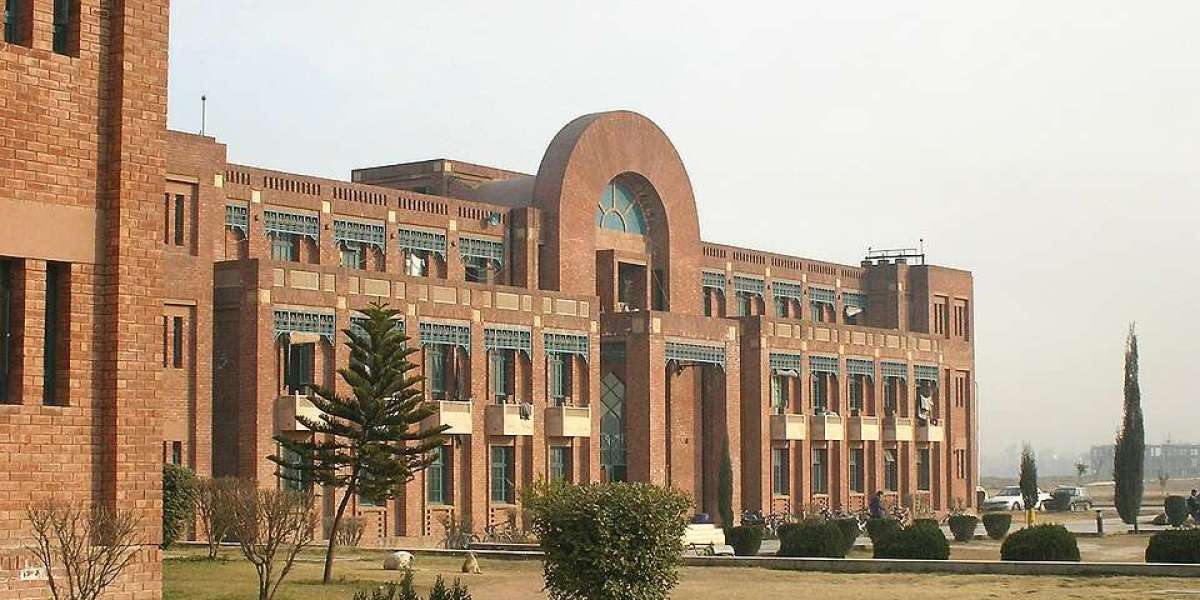 Building the Future: The Importance of Pursuing a BS Civil Engineering in Gujrat, Pakistan
