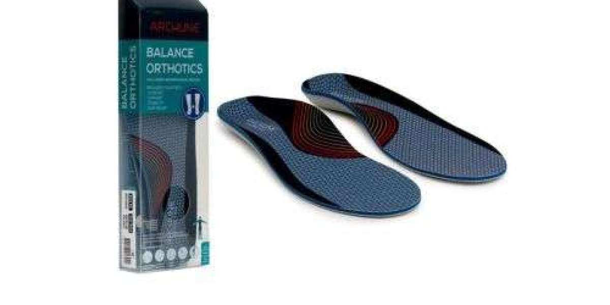 From Pain to Comfort: Orthotic Insole Solutions for Flat Feet