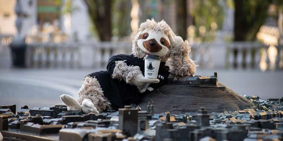 Enjoy Smooth Decaf Coffee at R&B Cafe!