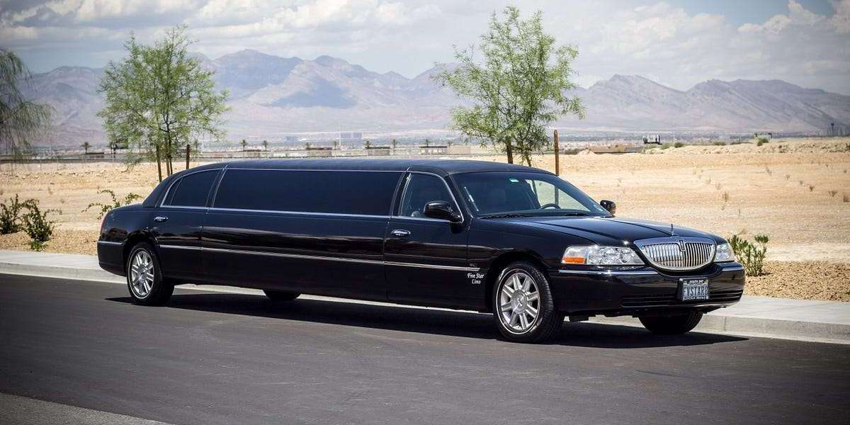 Shuttle Limo Service Mississauga for Easy Airport Connections